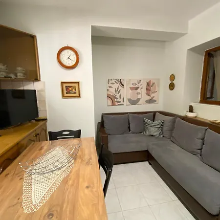 Lägenhet Dani Two Bedroom In Center Of Tirana